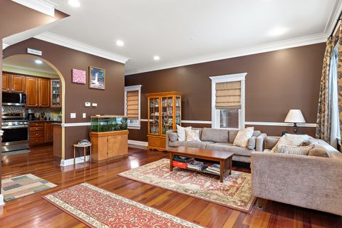 Tiny photo for 4910 W Catalpa Avenue, Chicago, IL 60630 (MLS # 12603242)