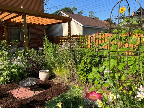 Tiny photo for 4910 W Catalpa Avenue, Chicago, IL 60630 (MLS # 12603242)