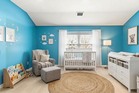 Tiny photo for 4910 W Catalpa Avenue, Chicago, IL 60630 (MLS # 12603242)