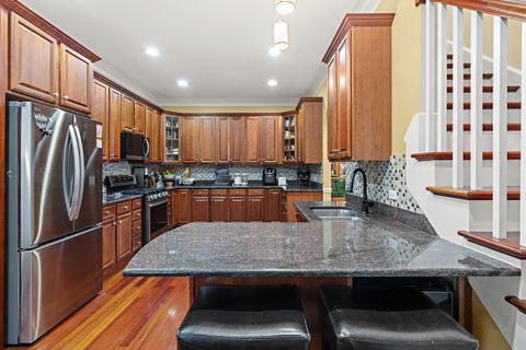 Tiny photo for 4910 W Catalpa Avenue, Chicago, IL 60630 (MLS # 12603242)