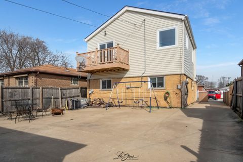 Tiny photo for 12704 S Muskegon Avenue, Chicago, IL 60633 (MLS # 12558011)