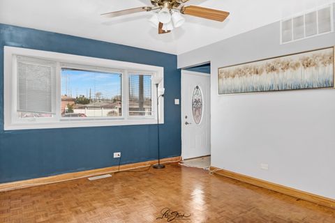 Tiny photo for 12704 S Muskegon Avenue, Chicago, IL 60633 (MLS # 12558011)