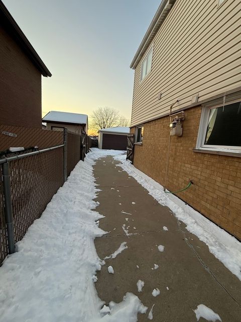 Tiny photo for 12704 S Muskegon Avenue, Chicago, IL 60633 (MLS # 12558011)