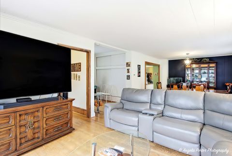 Tiny photo for 3804 Waukegan Road, McHenry, IL 60050 (MLS # 12508416)