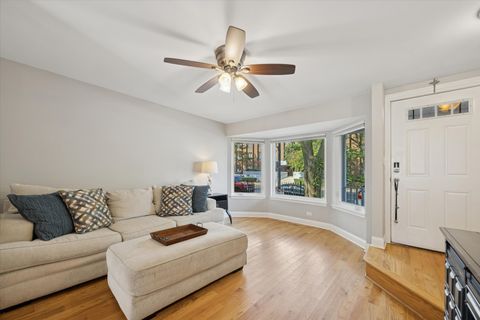 Tiny photo for 3409 S INDIANA Avenue, Chicago, IL 60616 (MLS # 12479592)