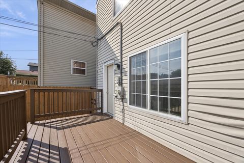 Tiny photo for 3409 S INDIANA Avenue, Chicago, IL 60616 (MLS # 12479592)