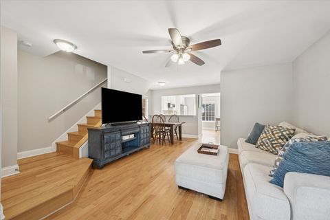 Tiny photo for 3409 S INDIANA Avenue, Chicago, IL 60616 (MLS # 12479592)