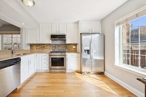 Tiny photo for 3409 S INDIANA Avenue, Chicago, IL 60616 (MLS # 12479592)