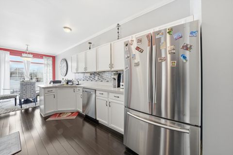 Tiny photo for 18510 BELLAGIO Circle #18510, Tinley Park, IL 60477 (MLS # 12613610)