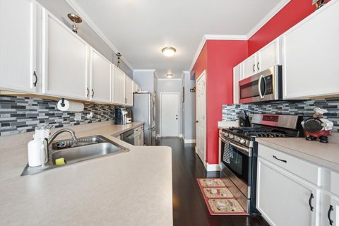 Tiny photo for 18510 BELLAGIO Circle #18510, Tinley Park, IL 60477 (MLS # 12613610)