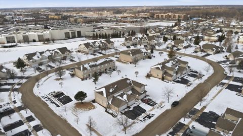 Tiny photo for 18510 BELLAGIO Circle #18510, Tinley Park, IL 60477 (MLS # 12613610)