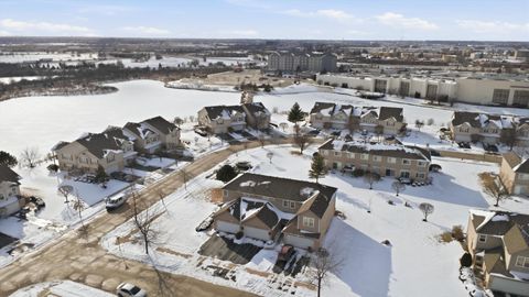 Tiny photo for 18510 BELLAGIO Circle #18510, Tinley Park, IL 60477 (MLS # 12613610)