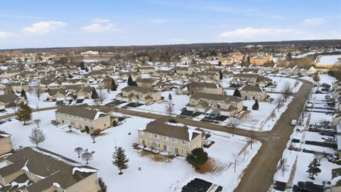 Tiny photo for 18510 BELLAGIO Circle #18510, Tinley Park, IL 60477 (MLS # 12613610)