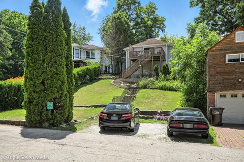 Tiny photo for 28629 W Ravine Drive, Barrington, IL 60010 (MLS # 12592590)