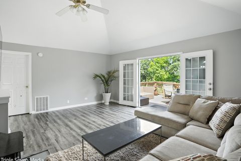 Tiny photo for 28629 W Ravine Drive, Barrington, IL 60010 (MLS # 12592590)