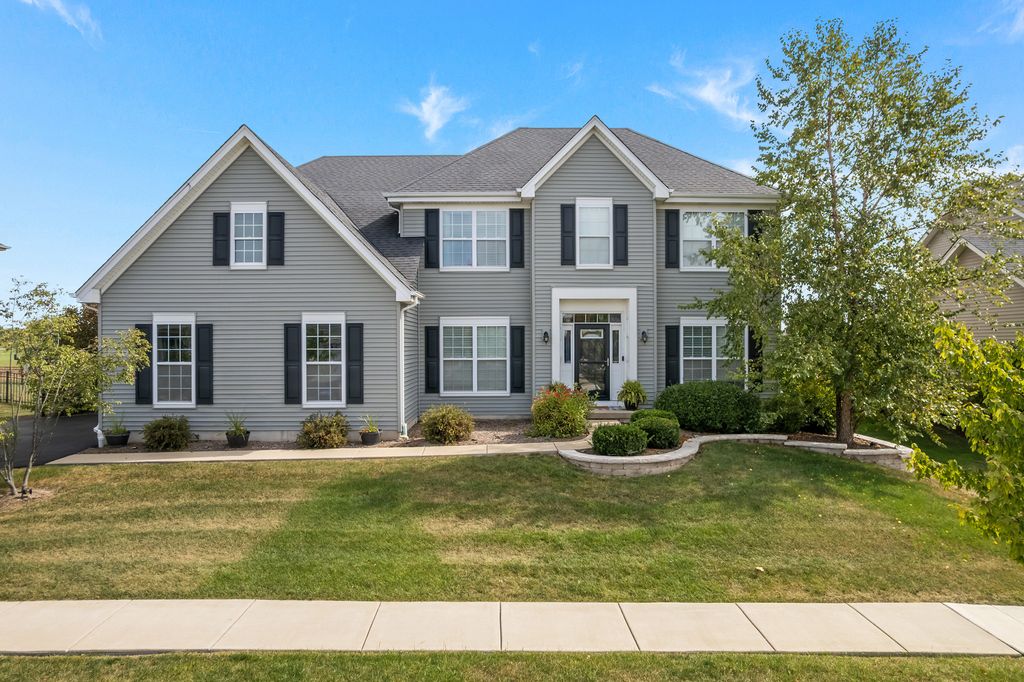 Photo for 0N285 King Drive, Geneva, IL 60134 (MLS # 12504714)