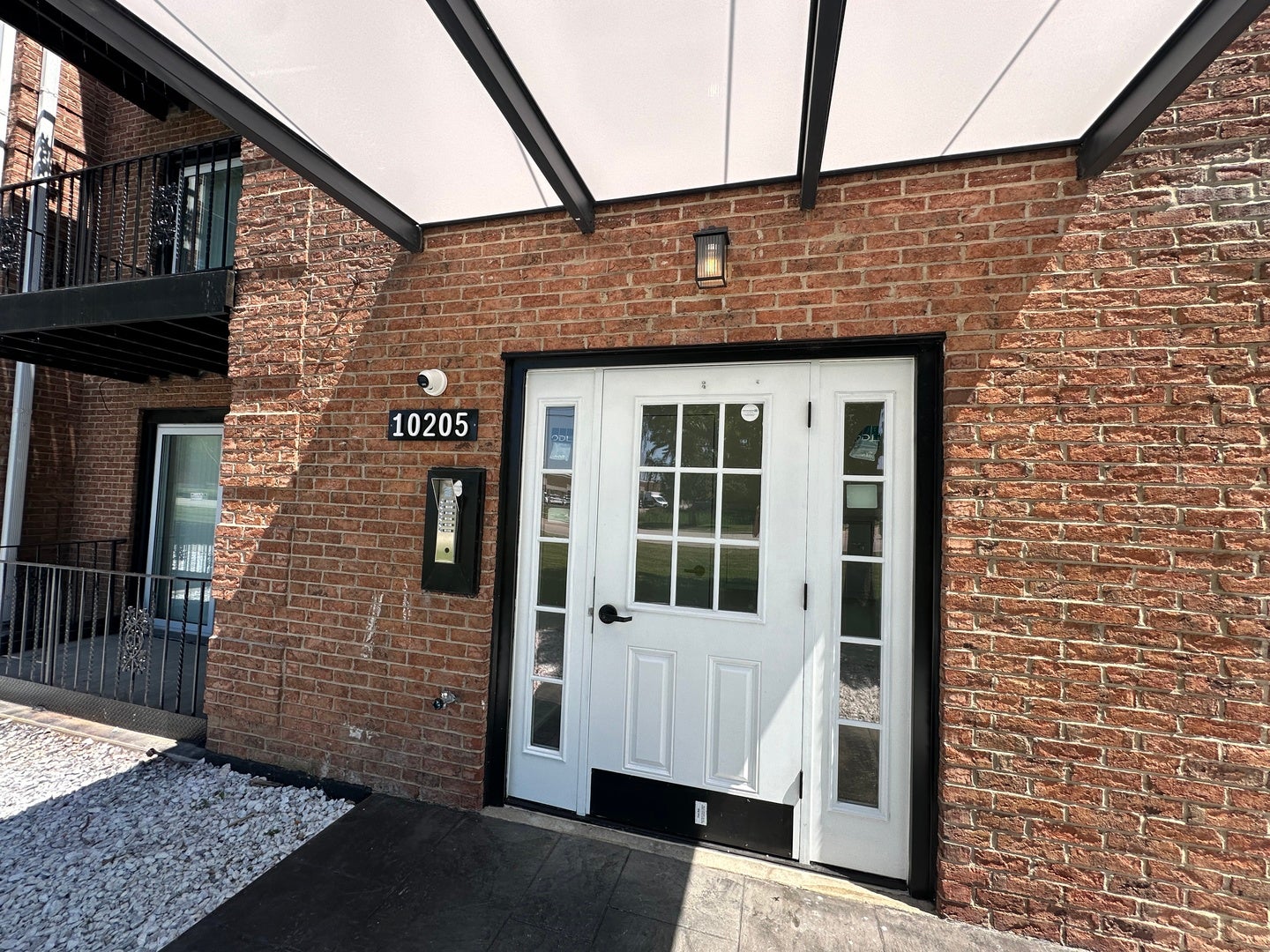 10205 Dearlove Road 202