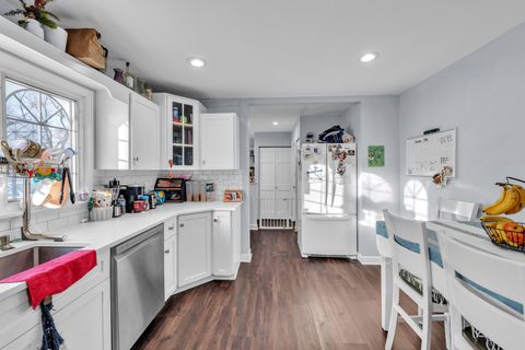 Tiny photo for 8014 MOBILE Avenue, Burbank, IL 60459 (MLS # 12552504)