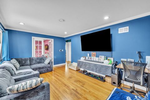 Tiny photo for 8014 MOBILE Avenue, Burbank, IL 60459 (MLS # 12552504)