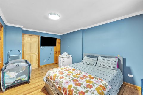 Tiny photo for 8014 MOBILE Avenue, Burbank, IL 60459 (MLS # 12552504)