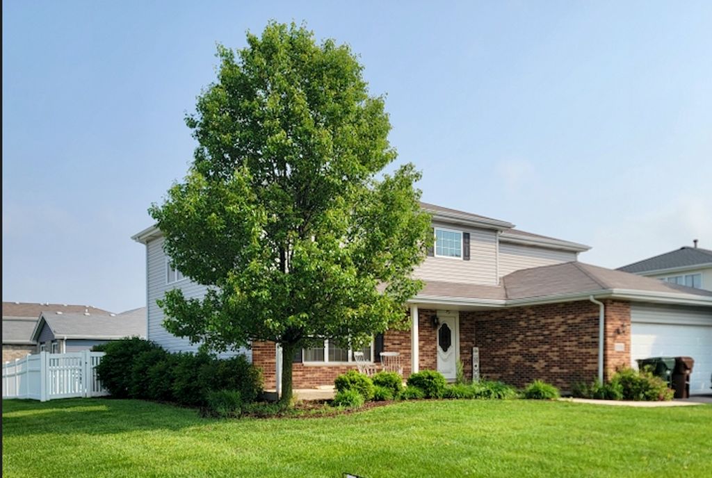 Photo for 1506 Saddle Run Lane, Beecher, IL 60401 (MLS # 12412725)
