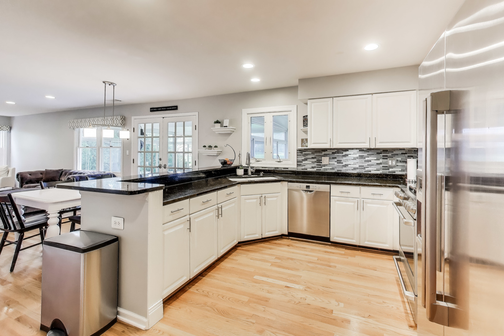 2608 N Wilshire Lane