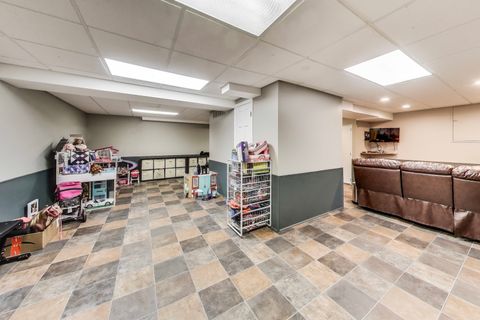 Tiny photo for 2608 N Wilshire Lane, Arlington Heights, IL 60004 (MLS # 12472754)