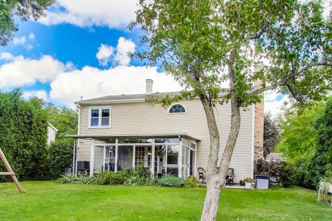 Tiny photo for 2608 N Wilshire Lane, Arlington Heights, IL 60004 (MLS # 12472754)