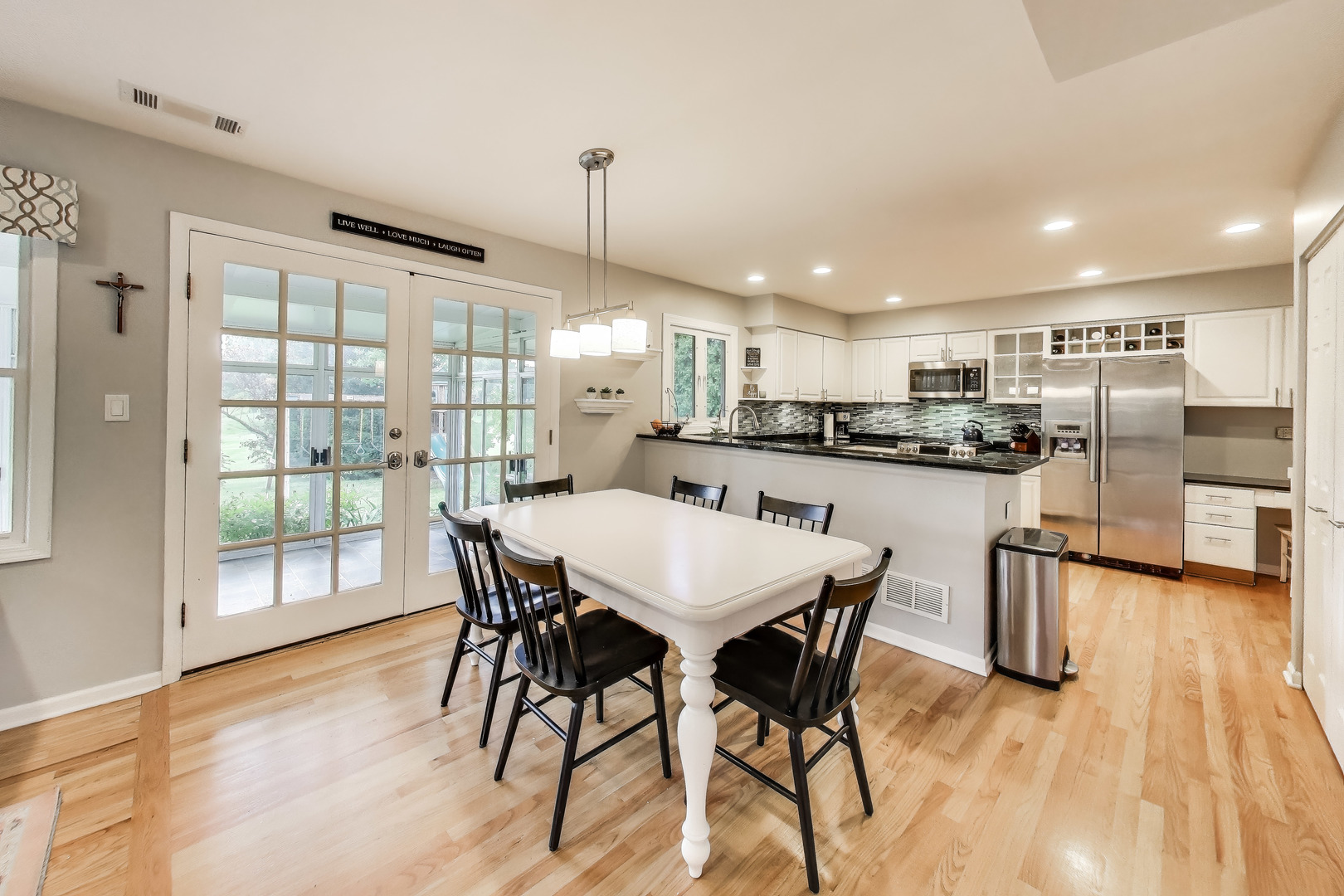 2608 N Wilshire Lane