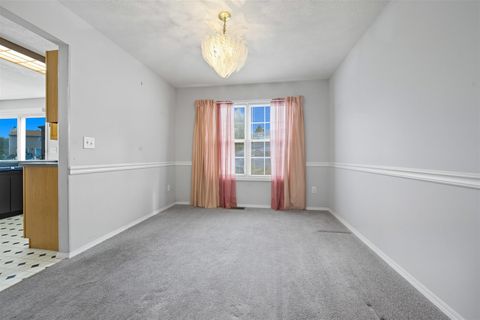 Tiny photo for 7 Melrose Court, Bloomington, IL 61704 (MLS # 12494873)