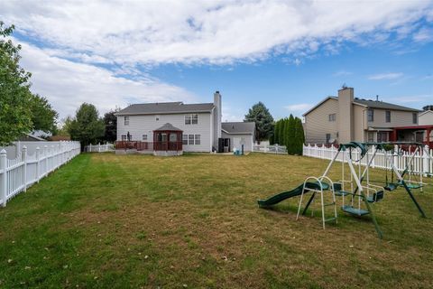 Tiny photo for 7 Melrose Court, Bloomington, IL 61704 (MLS # 12494873)