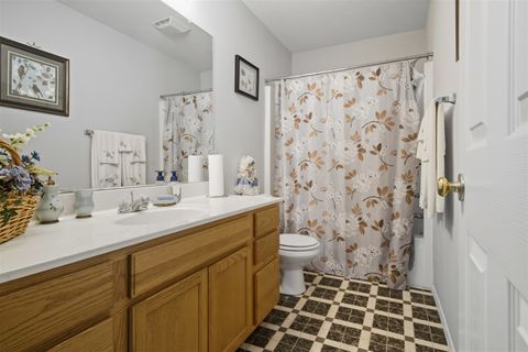 Tiny photo for 7 Melrose Court, Bloomington, IL 61704 (MLS # 12494873)