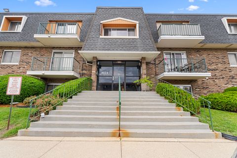 Photo of 3223 W Parkway Drive #1G, Northbrook, IL 60062 (MLS # 12681548)