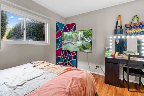 Tiny photo for 3223 W Parkway Drive #1G, Northbrook, IL 60062 (MLS # 12681548)