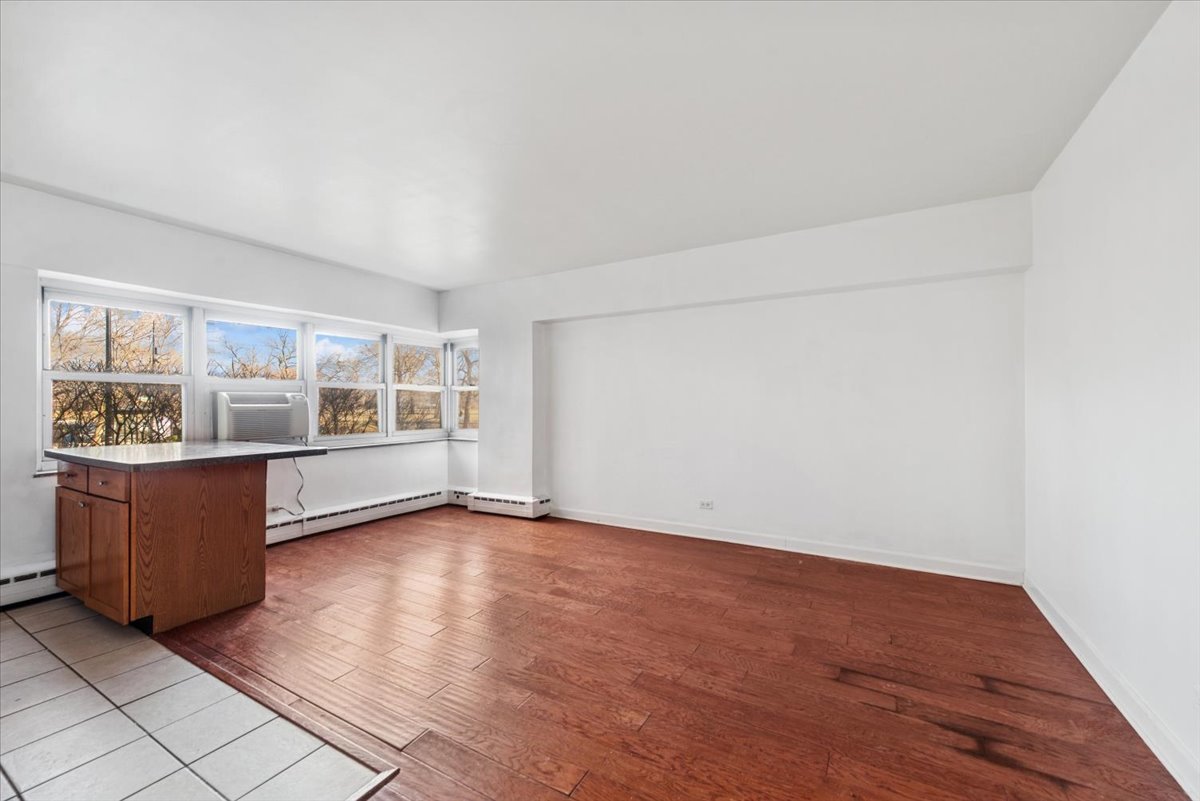 4980 N Marine Drive 135