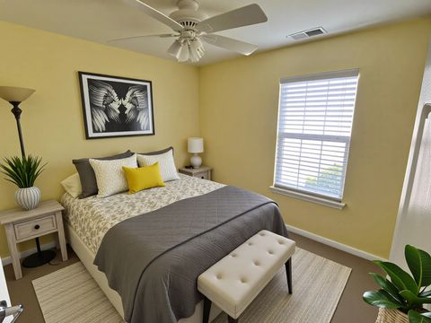 Tiny photo for 1403 Prairie Court, North Aurora, IL 60542 (MLS # 12480044)