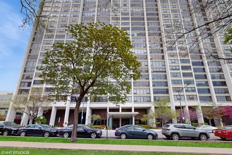 Tiny photo for 2800 N Lake Shore Drive #502, Chicago, IL 60657 (MLS # 12552566)