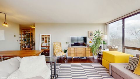 Tiny photo for 2800 N Lake Shore Drive #502, Chicago, IL 60657 (MLS # 12552566)