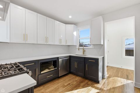 Tiny photo for 5525 W Berenice Avenue, Chicago, IL 60641 (MLS # 12581006)