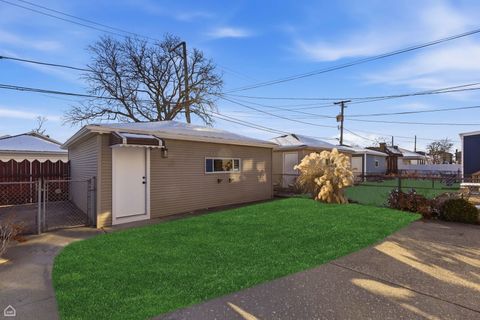 Tiny photo for 5525 W Berenice Avenue, Chicago, IL 60641 (MLS # 12581006)