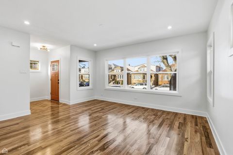 Tiny photo for 5525 W Berenice Avenue, Chicago, IL 60641 (MLS # 12581006)