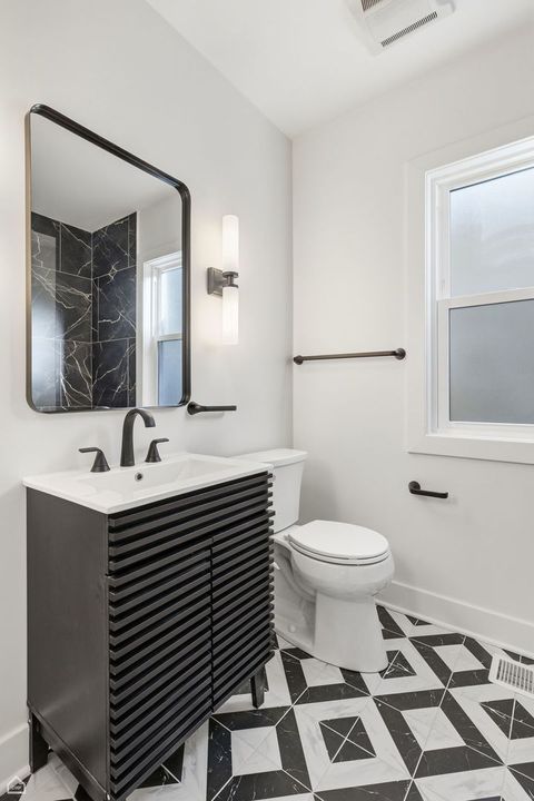 Tiny photo for 5525 W Berenice Avenue, Chicago, IL 60641 (MLS # 12581006)