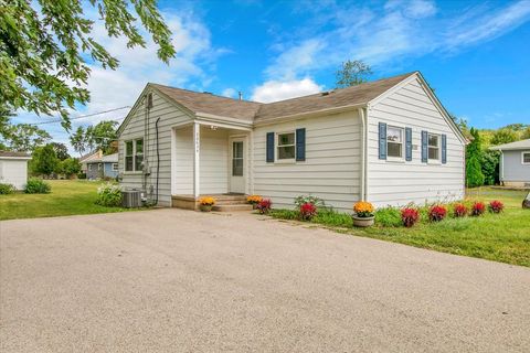 Photo of 20634 W Siena Drive, Lake Villa, IL 60046 (MLS # 12470696)