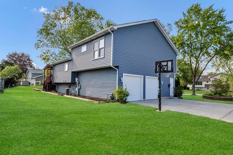 Tiny photo for 439 E Morse Avenue, Bartlett, IL 60103 (MLS # 12628700)