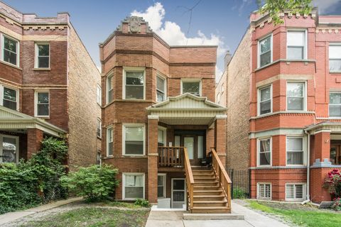 3080 N Davlin Court Chicago IL 60618