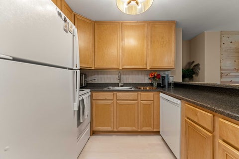 Tiny photo for 5810 Oakwood Drive #3F, Lisle, IL 60532 (MLS # 12677445)