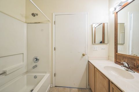 Tiny photo for 8232 Concord Lane #B, Justice, IL 60458 (MLS # 12432538)