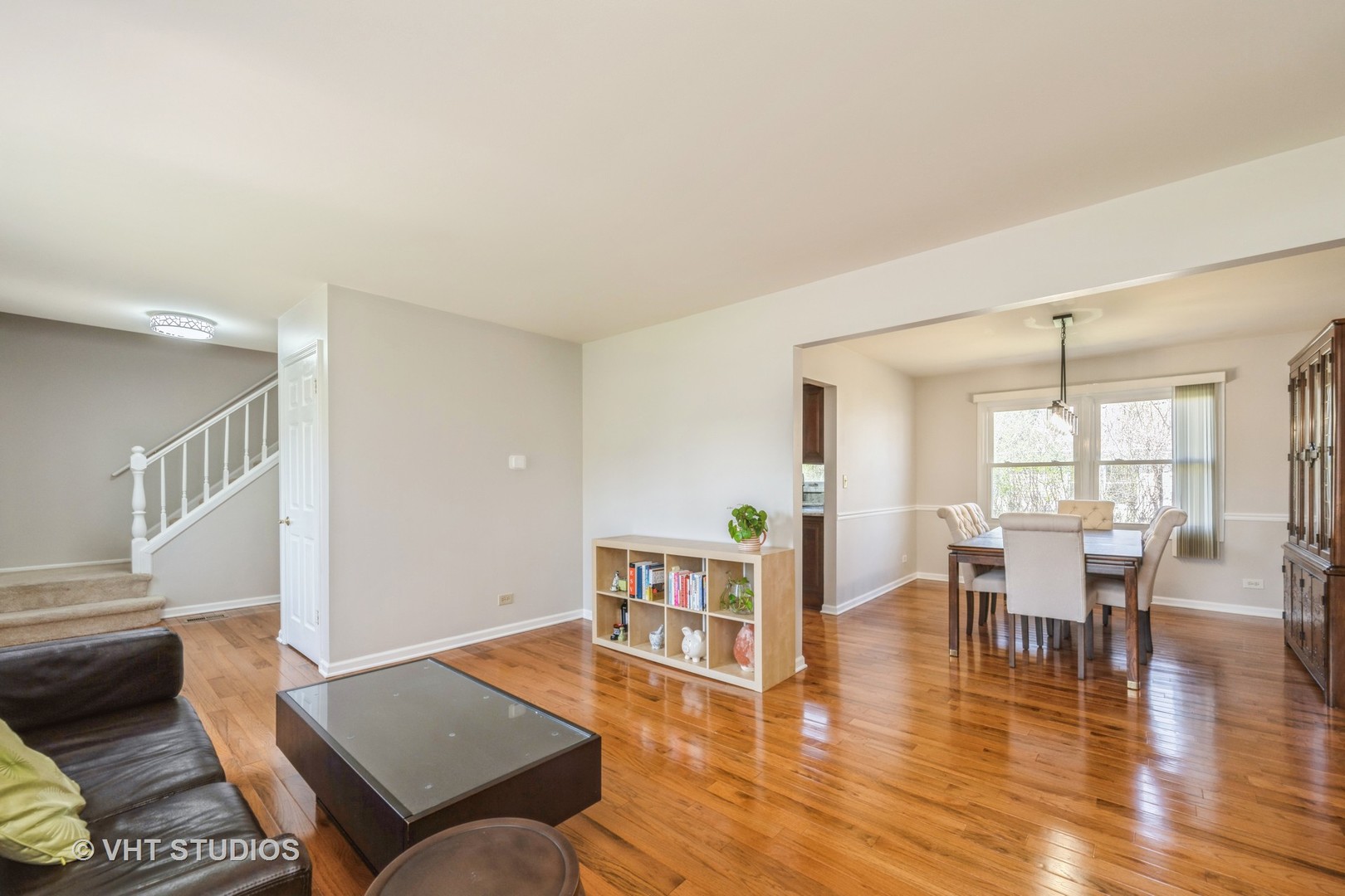 888 Knollwood Drive