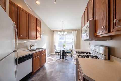 Tiny photo for 113 Meredith Lane #10-3, Streamwood, IL 60107 (MLS # 12578211)