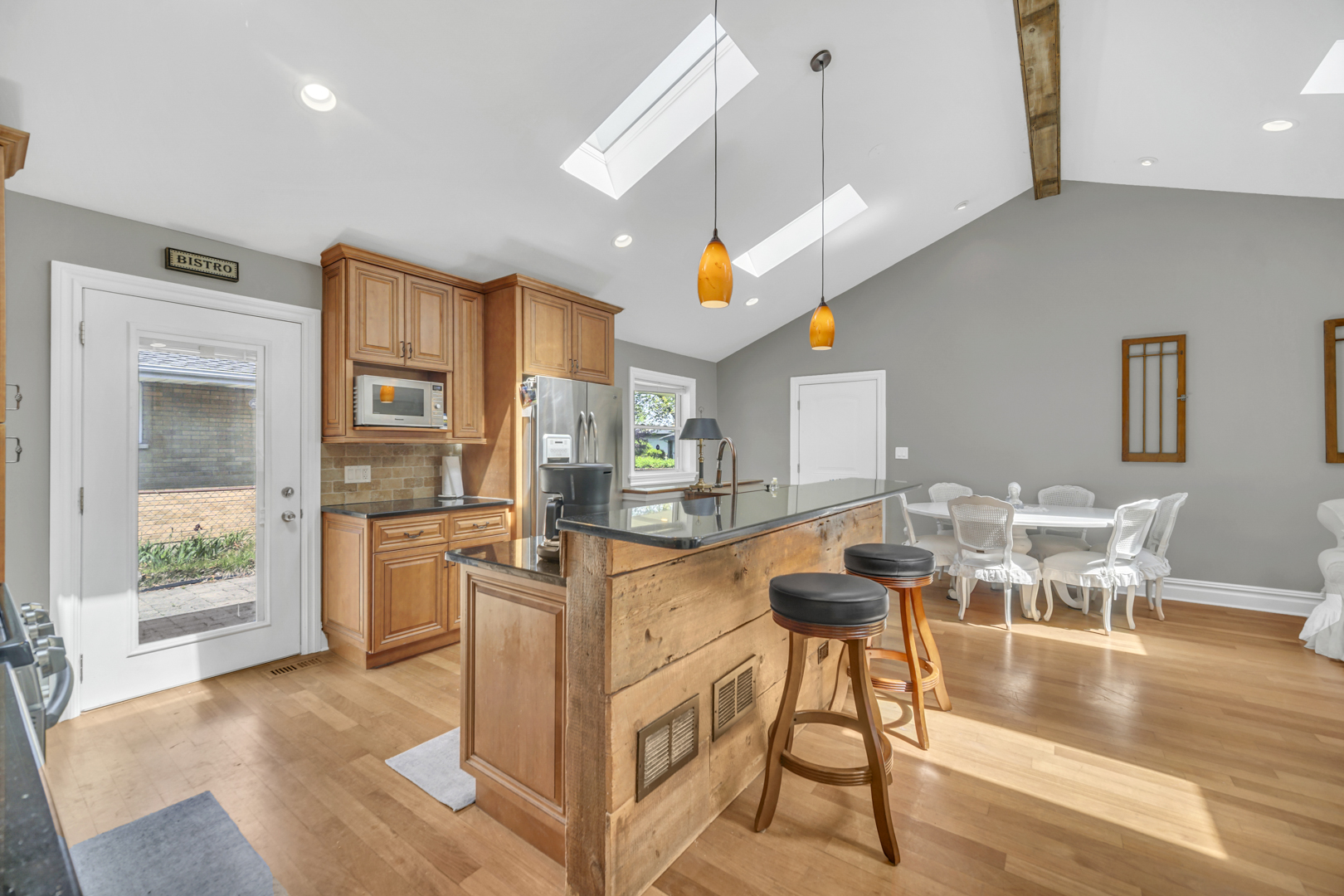 256 W KATHLEEN Drive